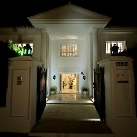 Aurora Boutique House - Only Adults Bed & Breakfast Marbella Bagian luar foto