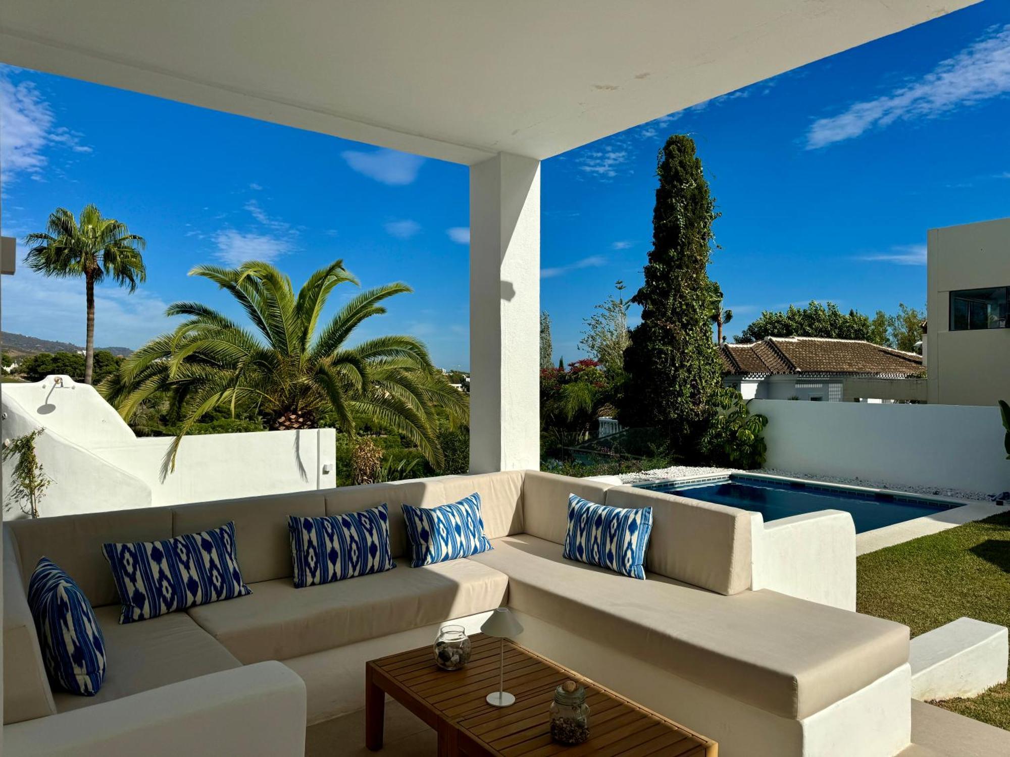 Aurora Boutique House - Only Adults Bed & Breakfast Marbella Bagian luar foto