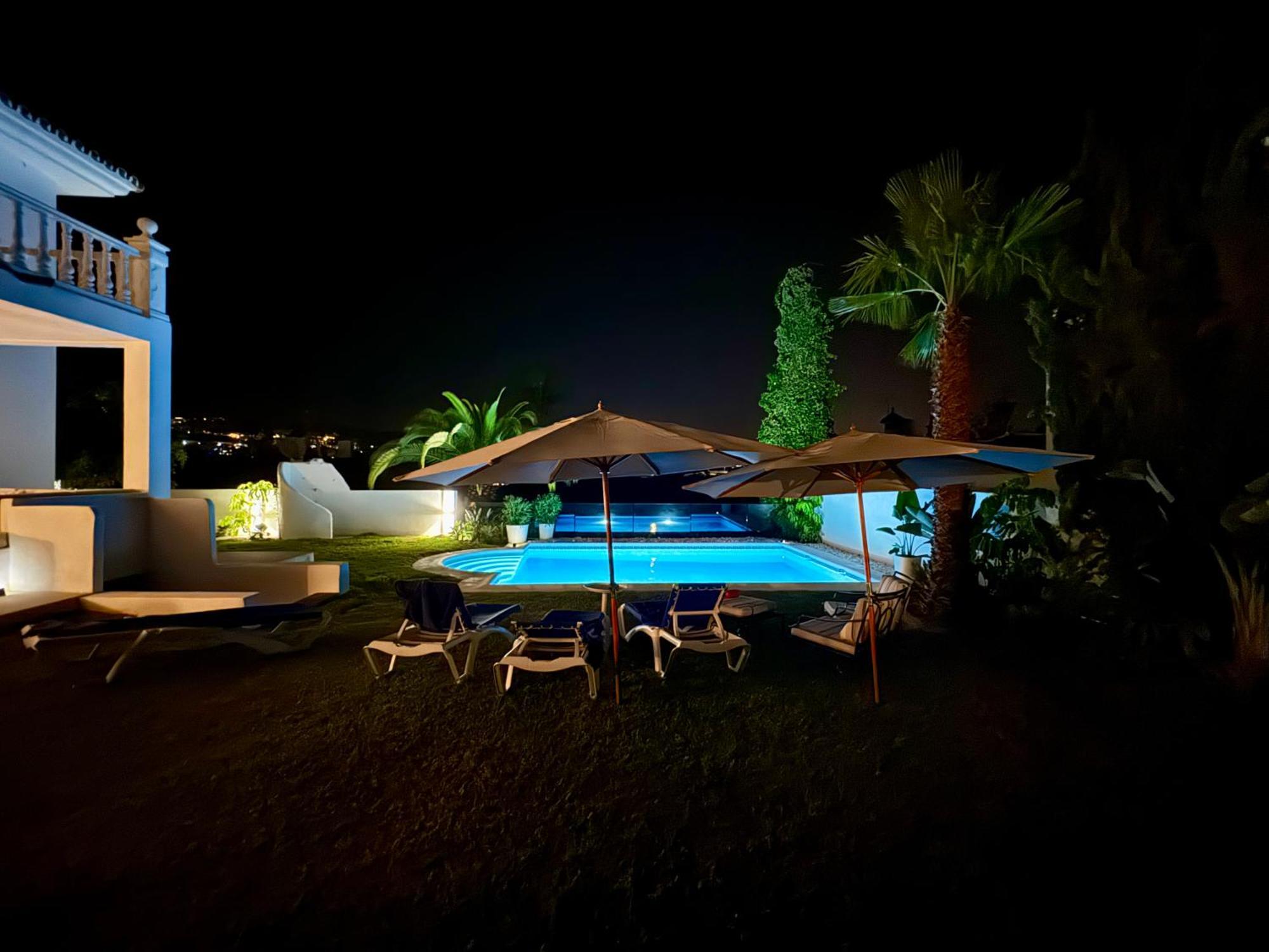 Aurora Boutique House - Only Adults Bed & Breakfast Marbella Bagian luar foto