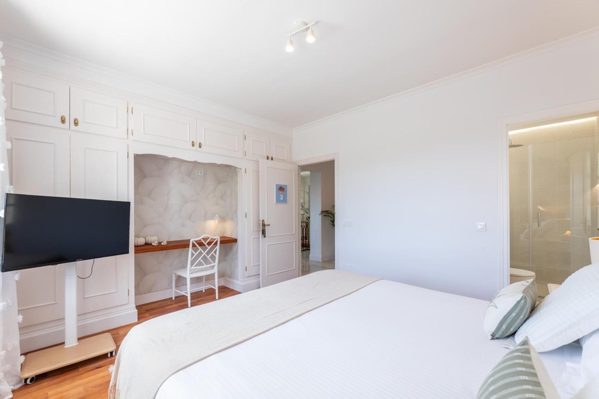 Aurora Boutique House - Only Adults Bed & Breakfast Marbella Bagian luar foto