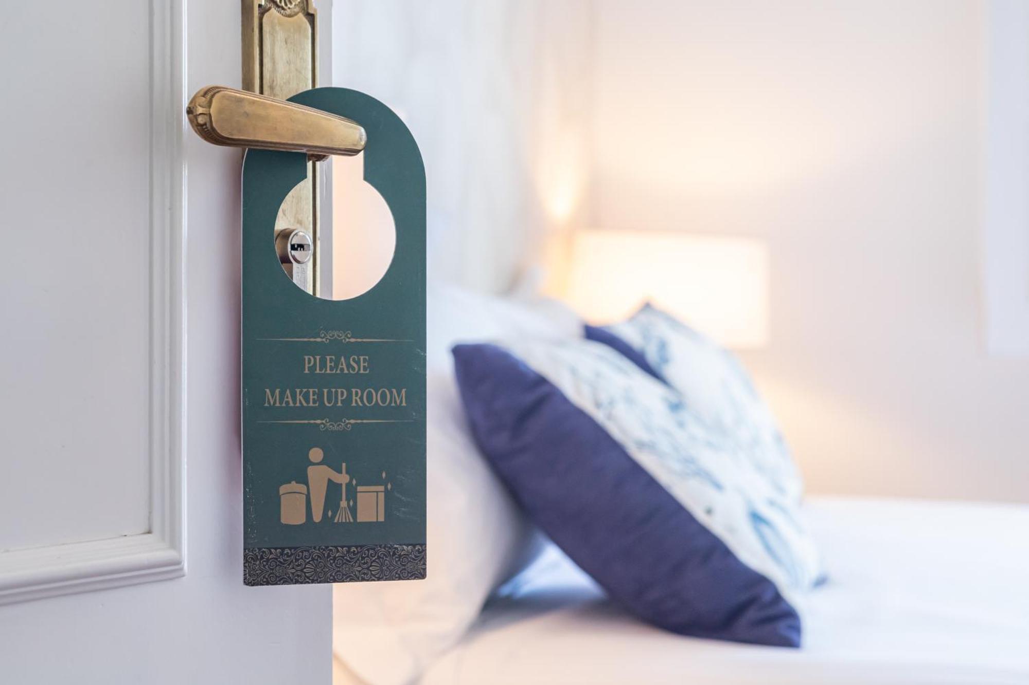 Aurora Boutique House - Only Adults Bed & Breakfast Marbella Bagian luar foto