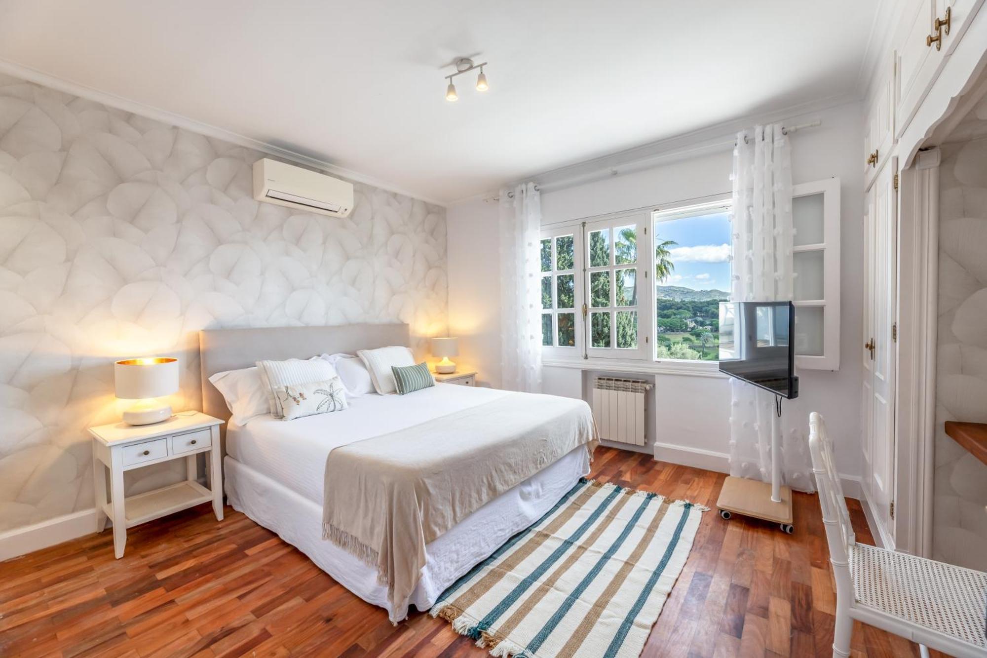 Aurora Boutique House - Only Adults Bed & Breakfast Marbella Bagian luar foto