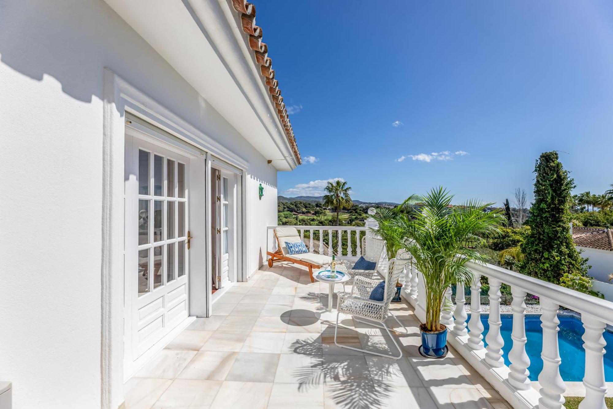 Aurora Boutique House - Only Adults Bed & Breakfast Marbella Bagian luar foto