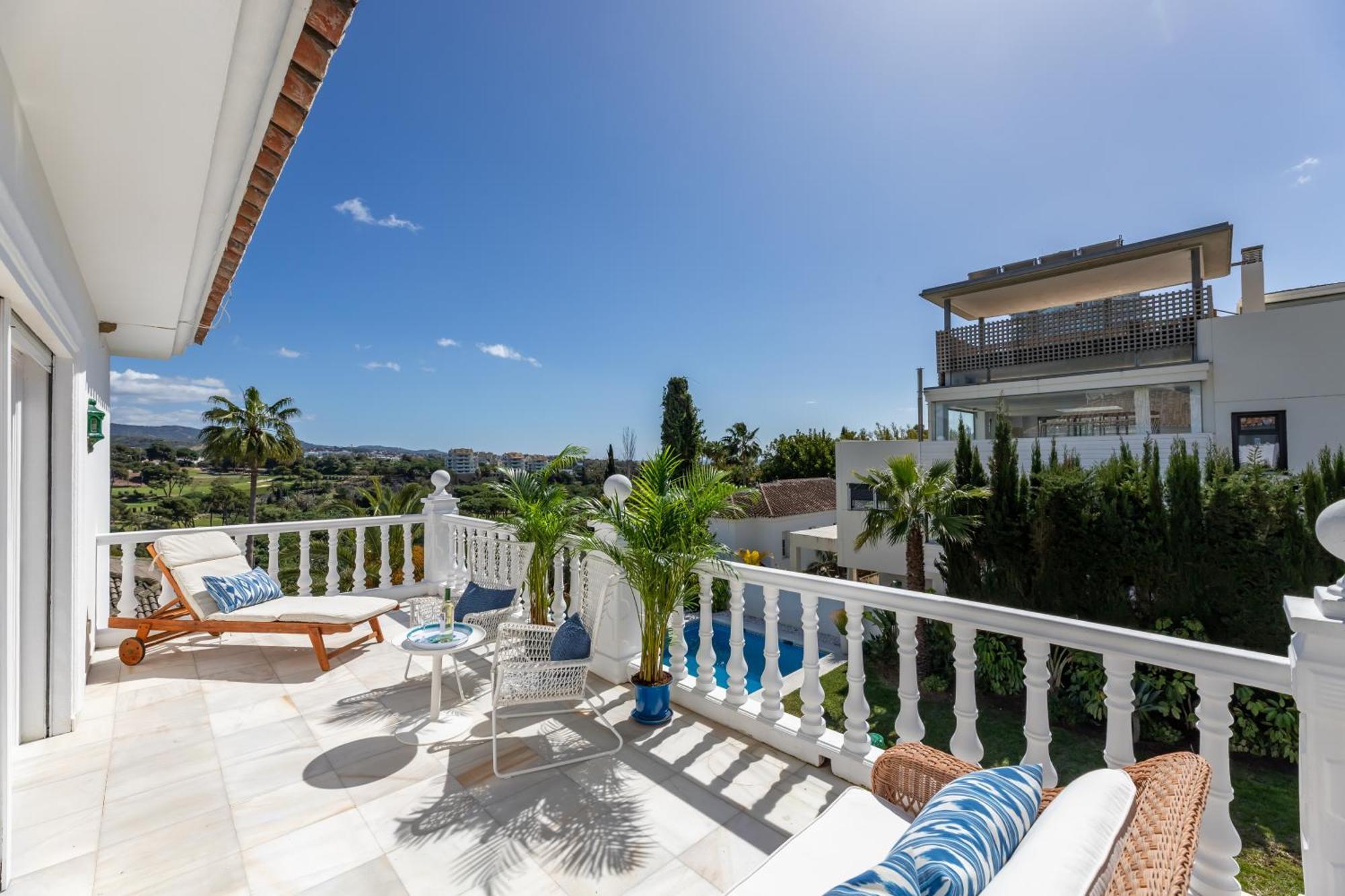 Aurora Boutique House - Only Adults Bed & Breakfast Marbella Bagian luar foto