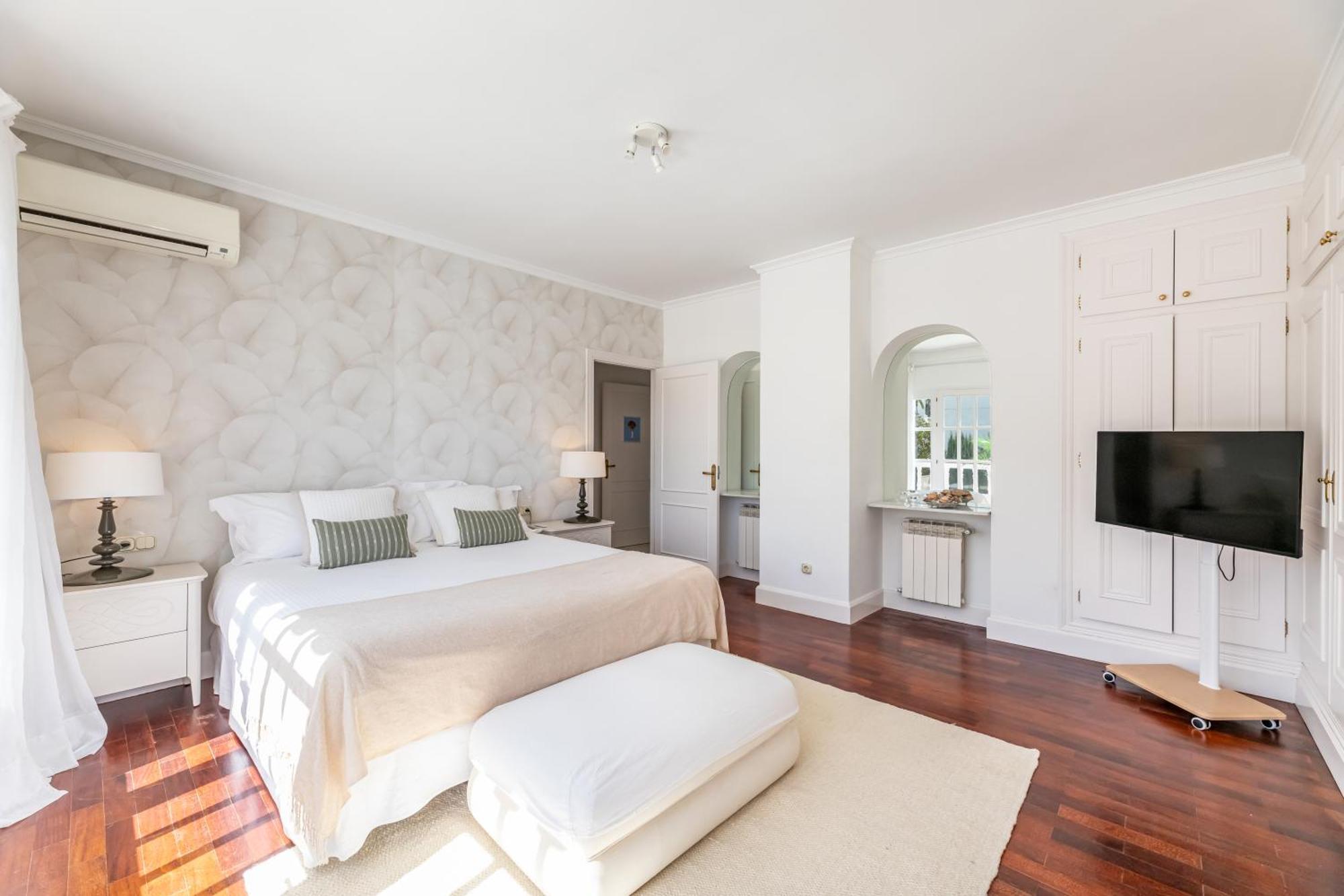 Aurora Boutique House - Only Adults Bed & Breakfast Marbella Bagian luar foto